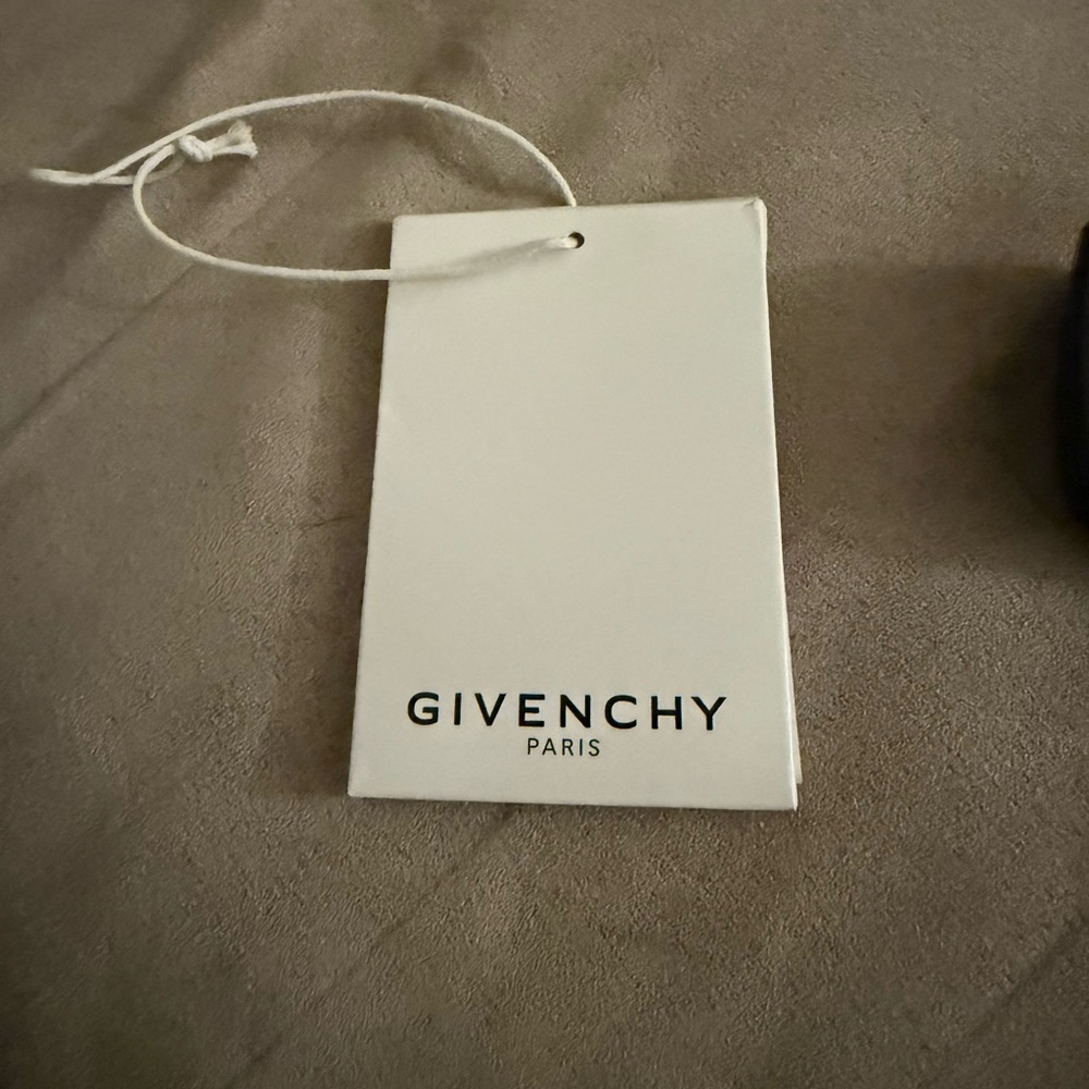 Givenchy Red and Black Fur Vest - Picture 9 of 9